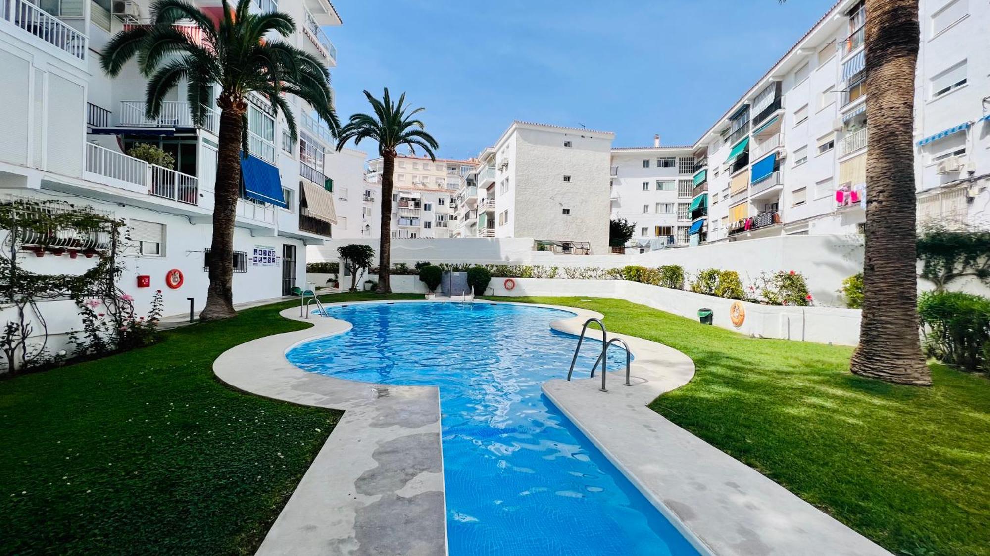 Estudio Buddha En El Centro De Nerja - South Costa 外观 照片