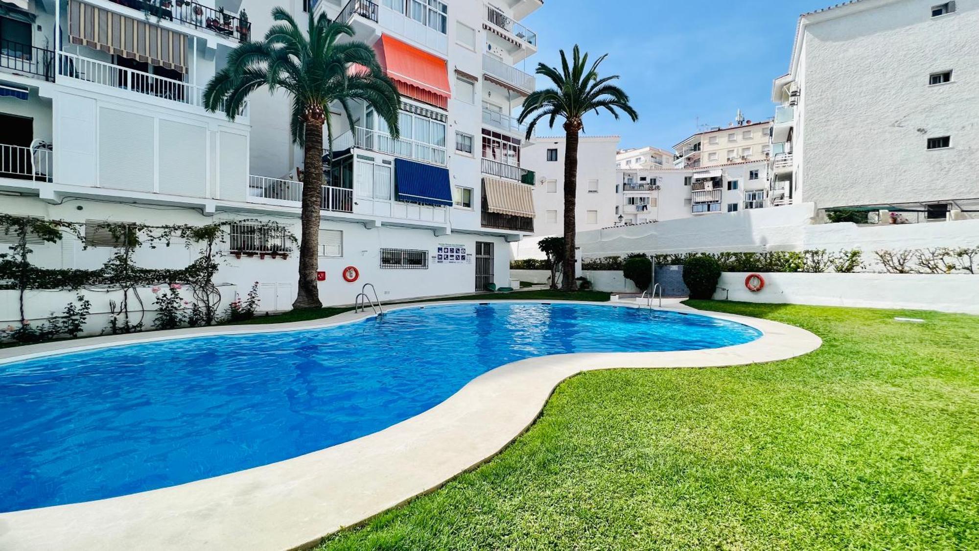 Estudio Buddha En El Centro De Nerja - South Costa 外观 照片